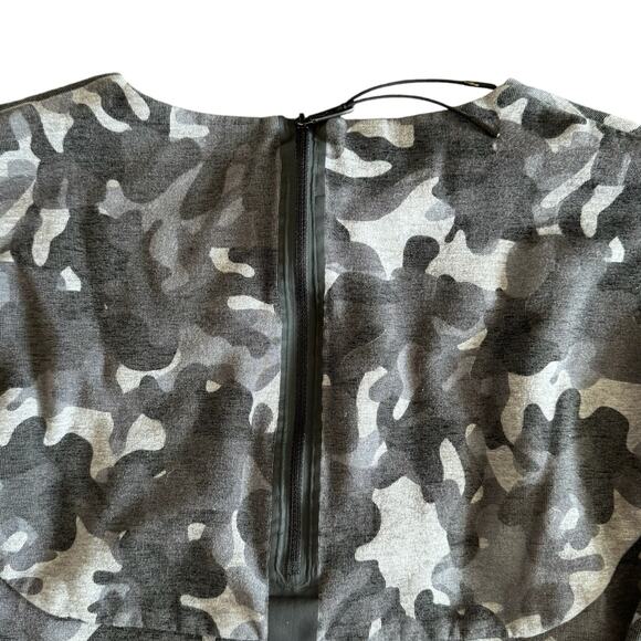 Nike Womens Sweat Tech Fleece Camo Crew Neck Sweatshirt Long Back Zipper - Small - Picture 8 of 15